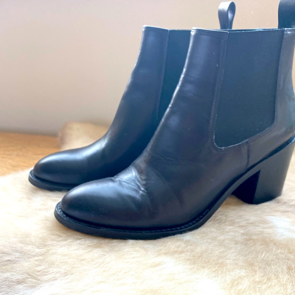 Jenni Kayne Size 37 (US 7) Black Leather Chelsea boots lightly worn, 3” heel